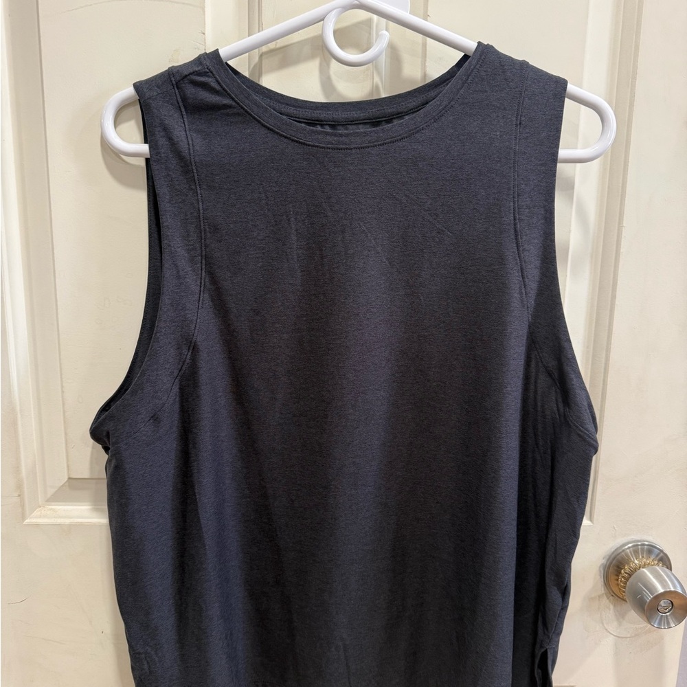 Old Navy Active Tank- Large